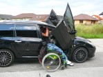 wheelchair-guy-car-transfer